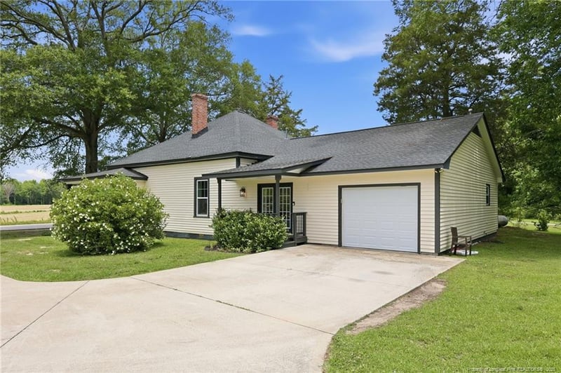 908 Middle Rd, Fayetteville, NC 28312