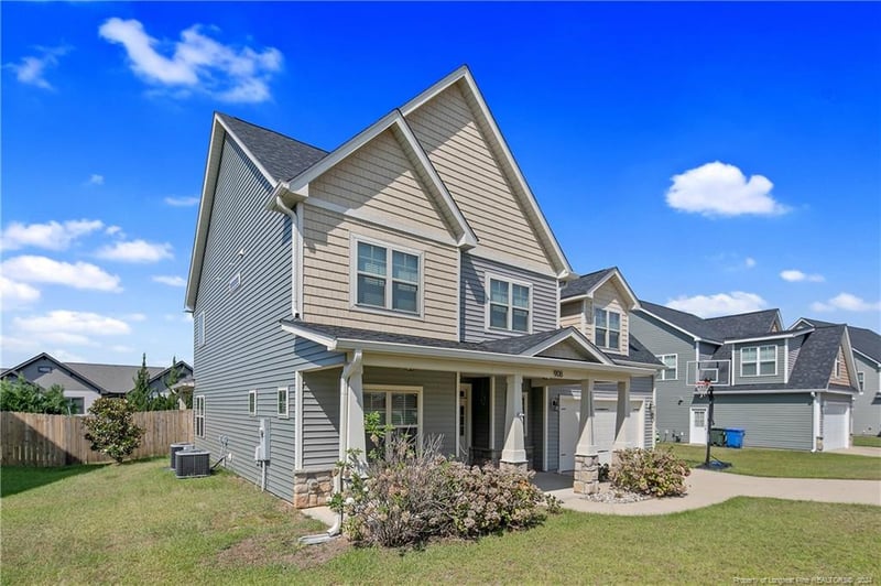 908 Ronald Reagan Dr, Fayetteville, NC 28311