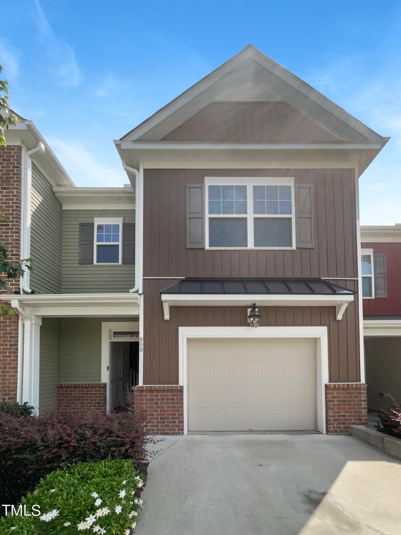 908 Saratoga Dr, Durham, NC 27704