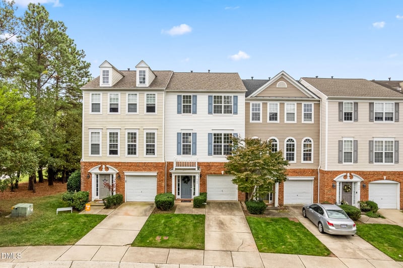 908 Sutter Gate Ln, Morrisville, NC 27560