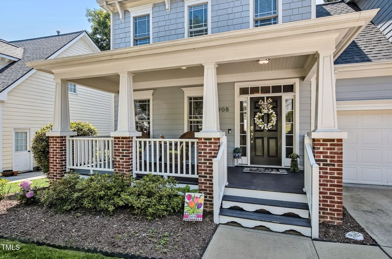908 Town Side Dr, Apex, NC 27502