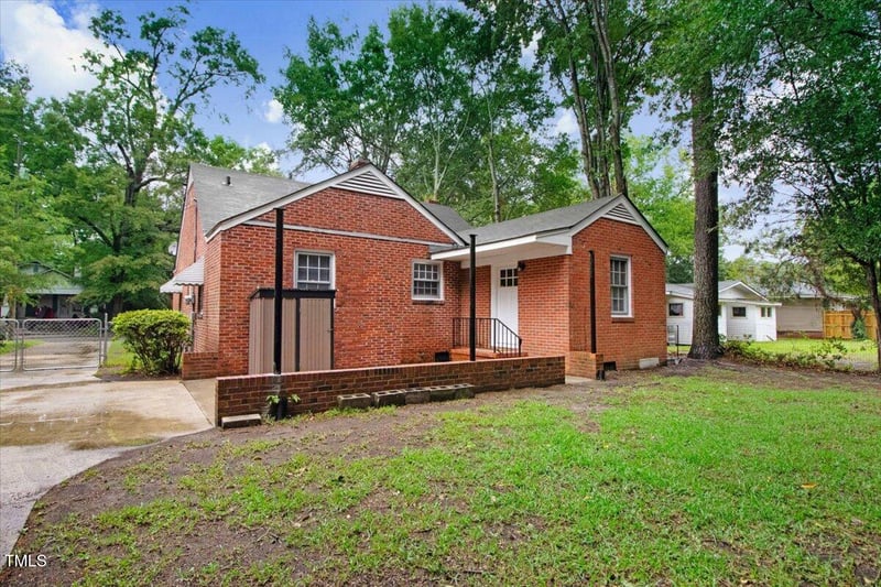 908 Walnut St, Goldsboro, NC 27530