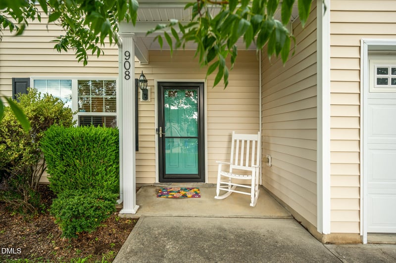 908 Woodside Park Ln, Durham, NC 27704