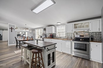 9089 Grassy Creek Rd, Bullock, NC 27507