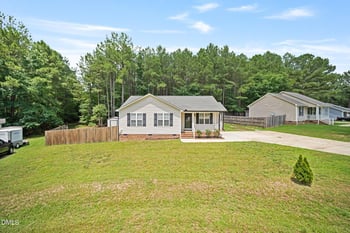 909 Amber Acres Ln, Knightdale, NC 27545