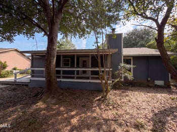 909 Axis Cir, Hope Mills, NC 28348