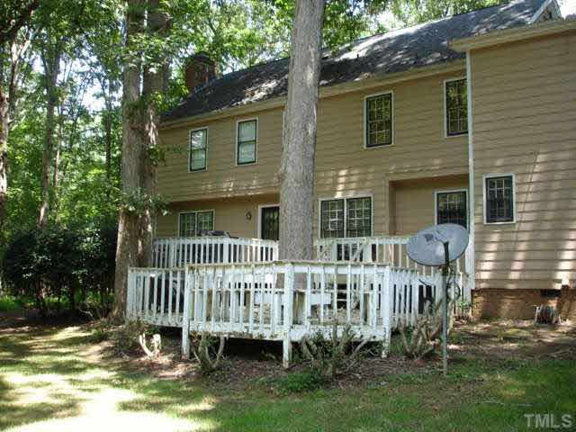 909 Brookfield Rd, Raleigh, NC 27615