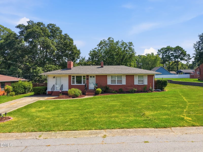 909 Brooks Ave, Garner, NC 27529