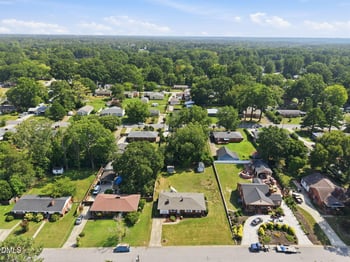 909 Brooks Ave, Garner, NC 27529
