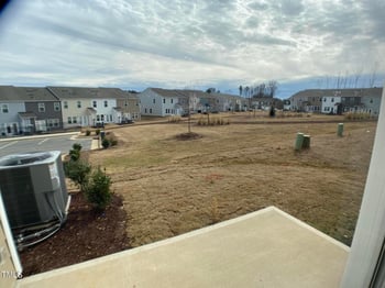 909 Clearhaven Ln, Fuquay Varina, NC 27526