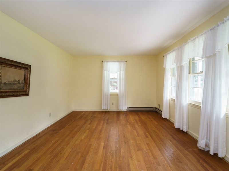 909 Currituck Dr, Raleigh, NC 27609