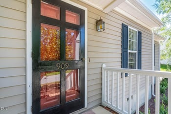 909 Danley Ln, Knightdale, NC 27545