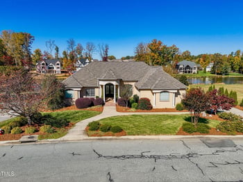 909 Dunleigh Dr, Burlington, NC 27215