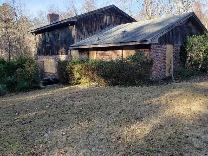 909 W Fair St, Lillington, NC 27546