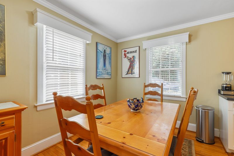 909 Gardner St, Raleigh, NC 27607