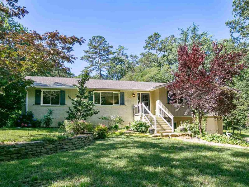 909 Glen Eden Dr, Raleigh, NC 27612