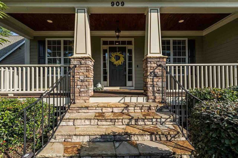 909 Golden Star Way, Wake Forest, NC 27587