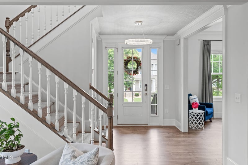 909 Green Oaks Pw, Holly Springs, NC 27540
