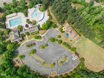 909 Grogans Mill Dr, Cary, NC 27519