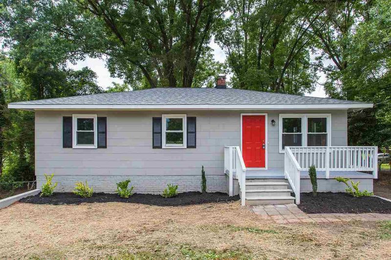 909 Grovemont Rd, Raleigh, NC 27603