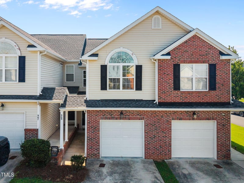909 Hadel Pl, Knightdale, NC 27545