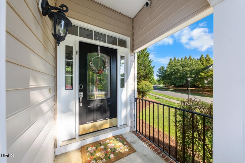 909 Kennesaw Ct, Hillsborough, NC 27278
