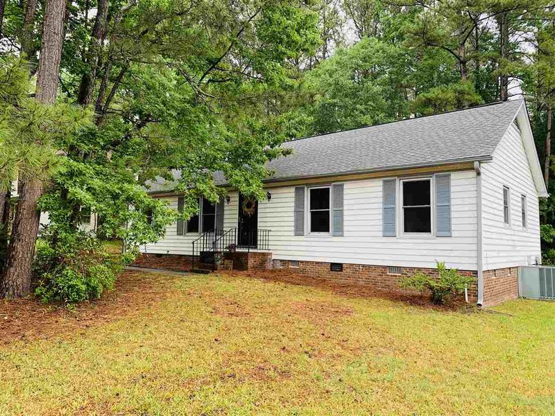 909 Limerick Ln, Durham, NC 27713