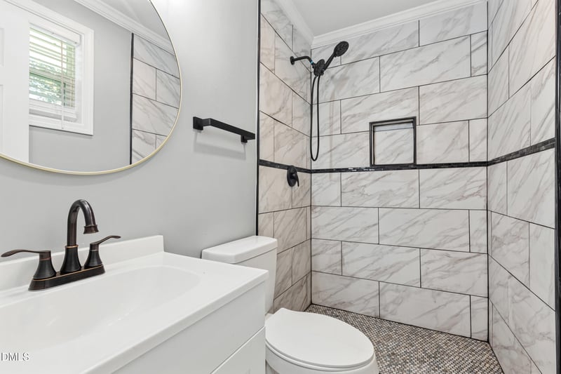 909 Montclair Rd, Fayetteville, NC 28314