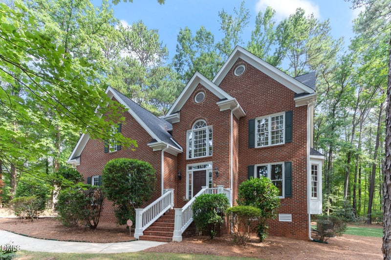 909 Oak Creek Rd, Raleigh, NC 27615