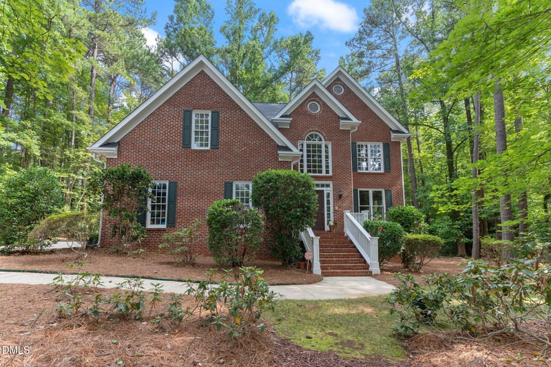 909 Oak Creek Rd, Raleigh, NC 27615