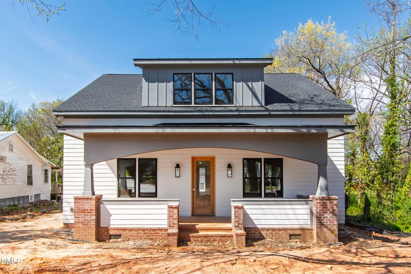 909 Oberlin Rd, Raleigh, NC 27605