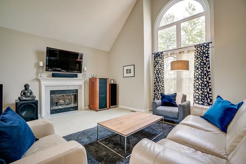 909 Queensbury Cir, Durham, NC 27713