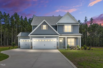 909 Rhum Dr, Fayetteville, NC 28311