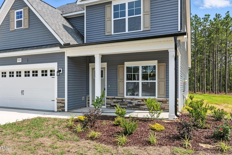 909 Rhum Dr, Fayetteville, NC 28311