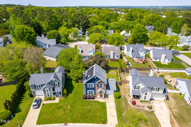 909 Starkland Way, Holly Springs, NC 27540
