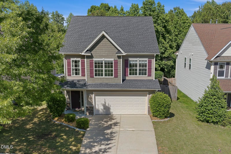 909 Steelhorse Dr, Fuquay Varina, NC 27526