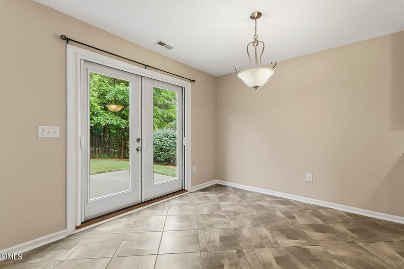909 Steelhorse Dr, Fuquay Varina, NC 27526