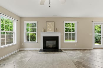 909 Steelhorse Dr, Fuquay Varina, NC 27526