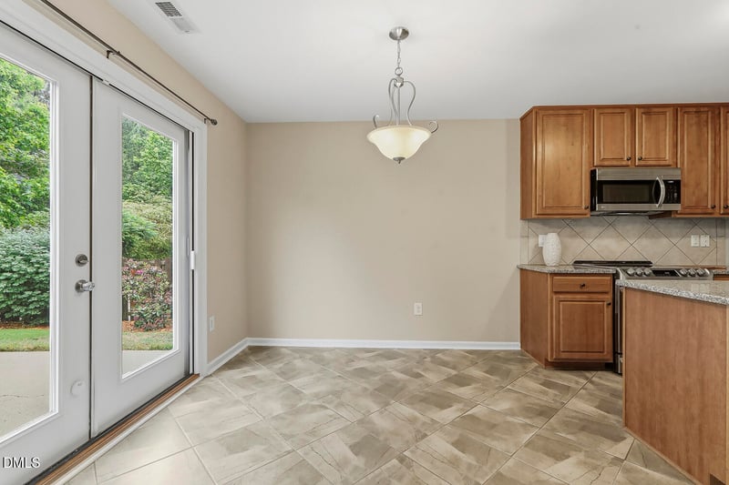 909 Steelhorse Dr, Fuquay Varina, NC 27526