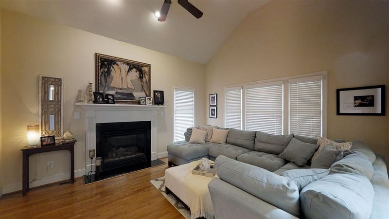909 Thompson Glenn Pl, Wake Forest, NC 27587