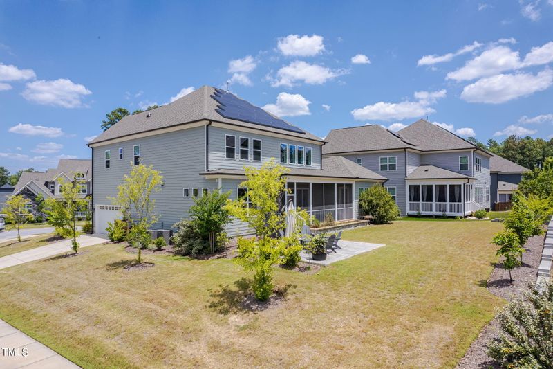 909 Weycroft Ave, Cary, NC 27519