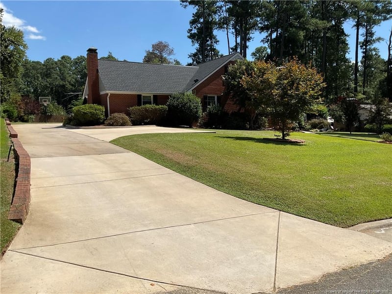 909 Whitford St, Sanford, NC 27330