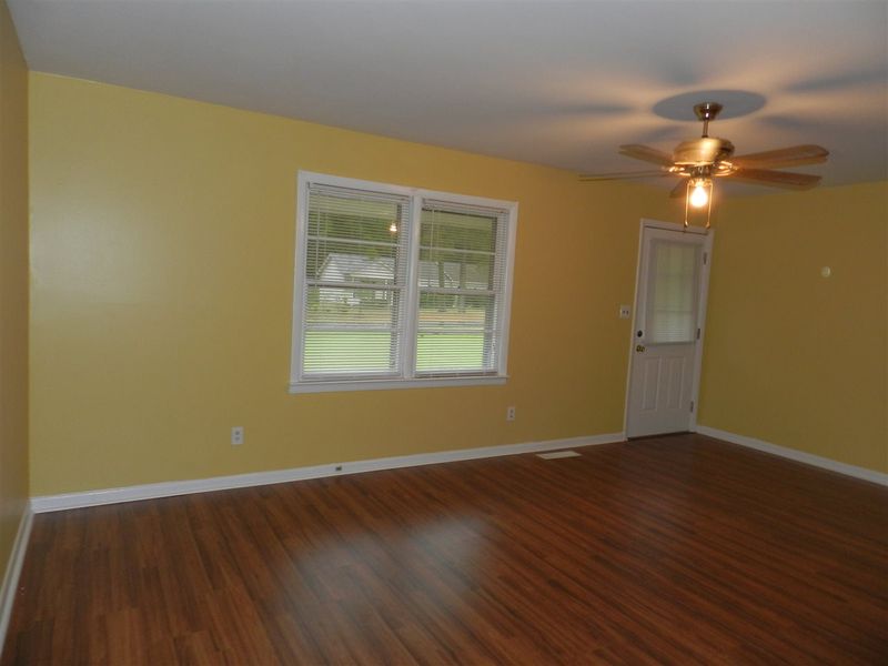 909 Williams Rd, Raleigh, NC 27610