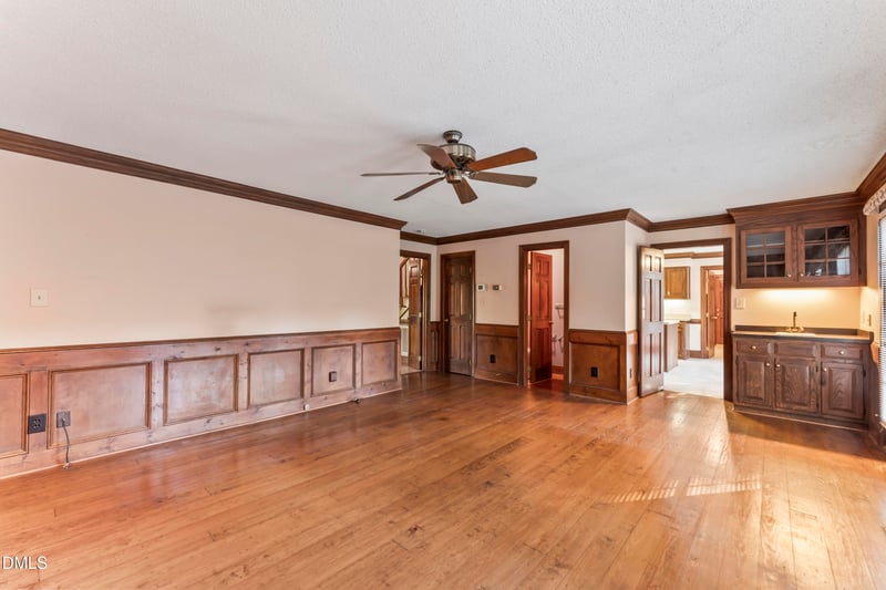 909 Willow Run South Dr, Raleigh, NC 27615