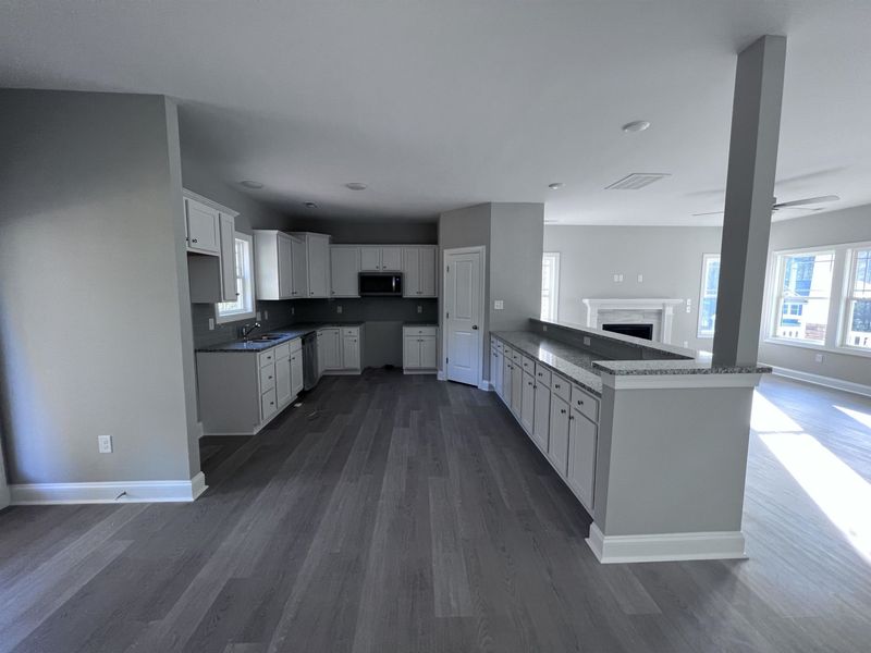 91 Ava Ln, Clayton, NC 27520