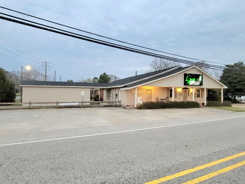 91 S Broad St E, Angier, NC 27501