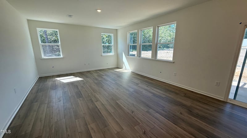 91 Caspian Ct, Lillington, NC 27546