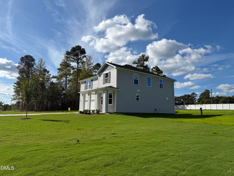 91 Caspian Ct, Lillington, NC 27546