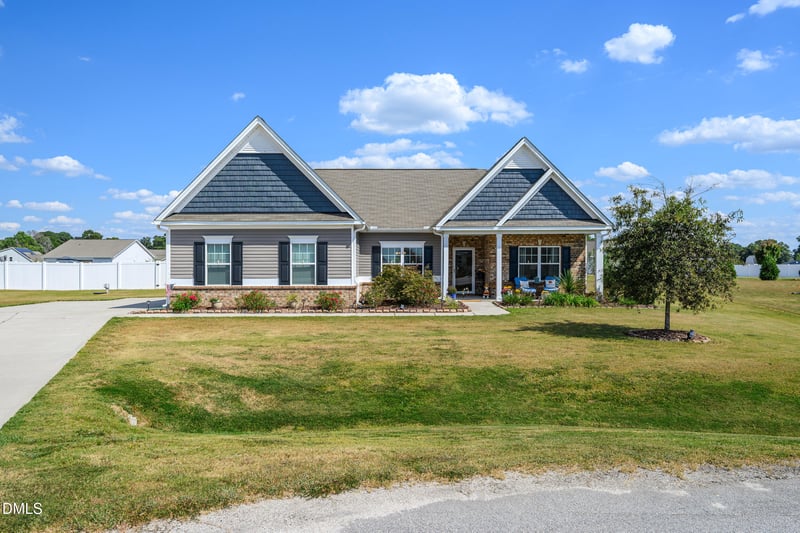 91 Charlottes Web Cir, Benson, NC 27504