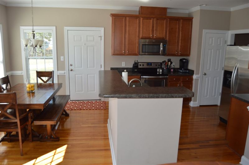 91 Lee Forest Ct, Clayton, NC 27520